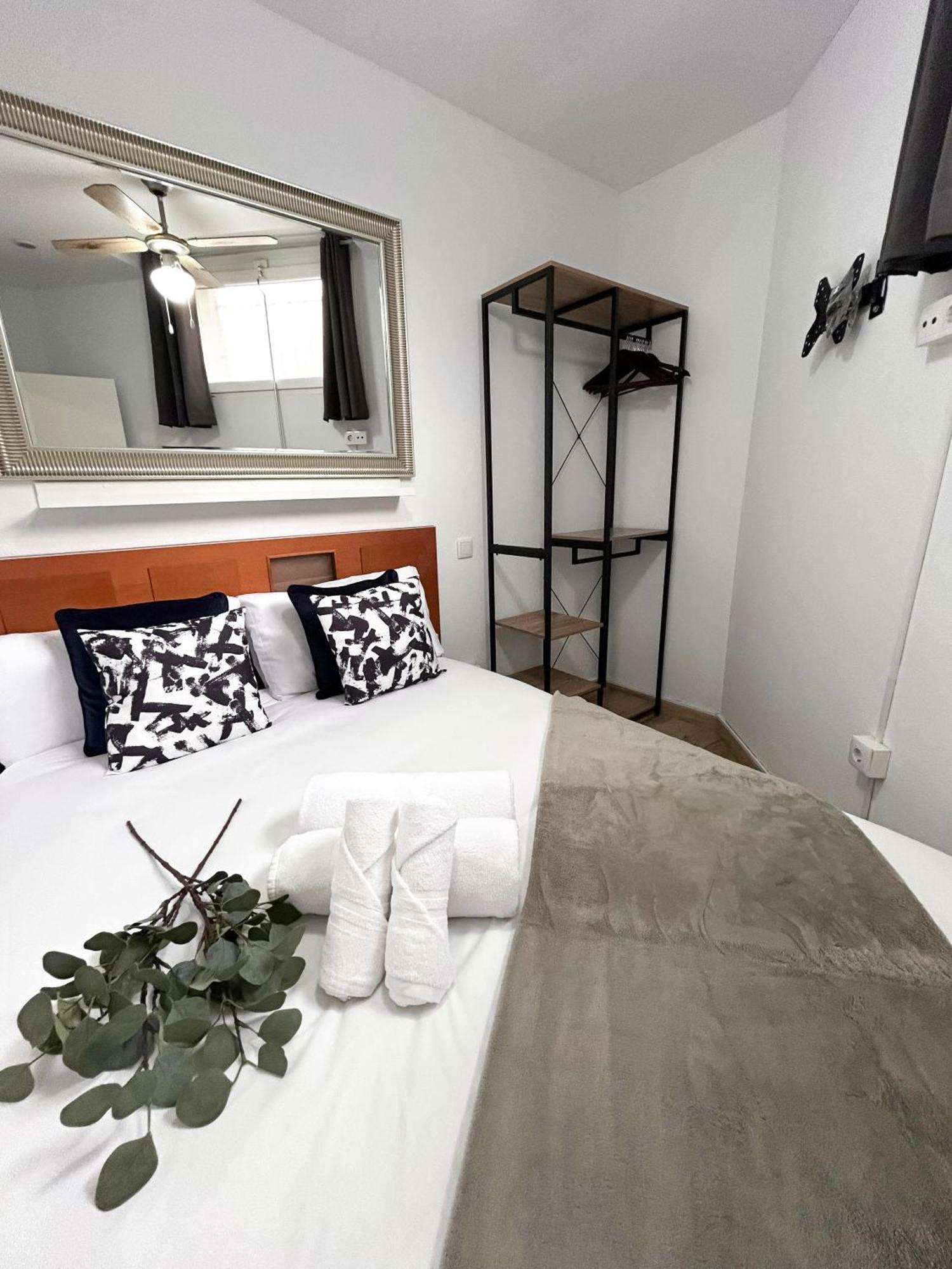 Appartamento Charming Rio Manzanares Madrid Esterno foto
